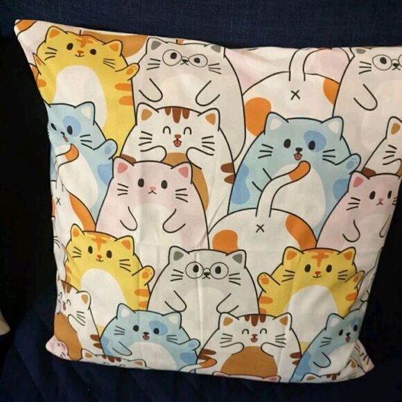 Cartoon Kitty Cats Design Zippered Pillowcase for Accent Pillow - Picture 3 of 4